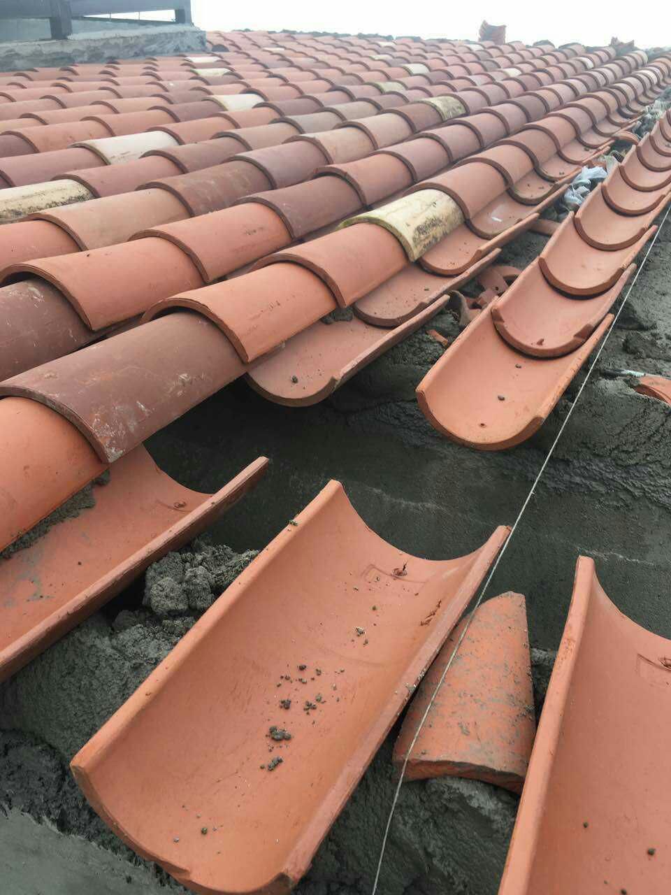 西班牙瓦施工现场